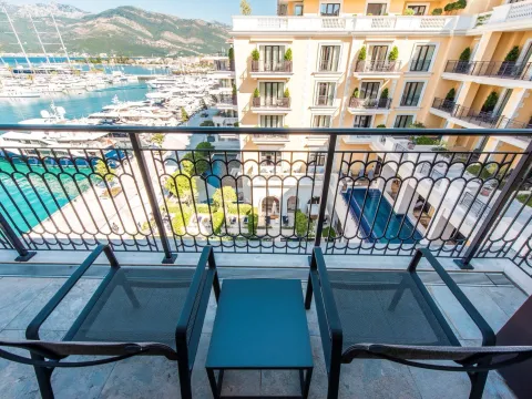 Sale, three bedroom apartment, 252m², Porto Montenegro, Tivat - image 7
