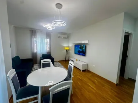 Rent, one bedroom apartment, 45m², City Kej, Podgorica - image 2