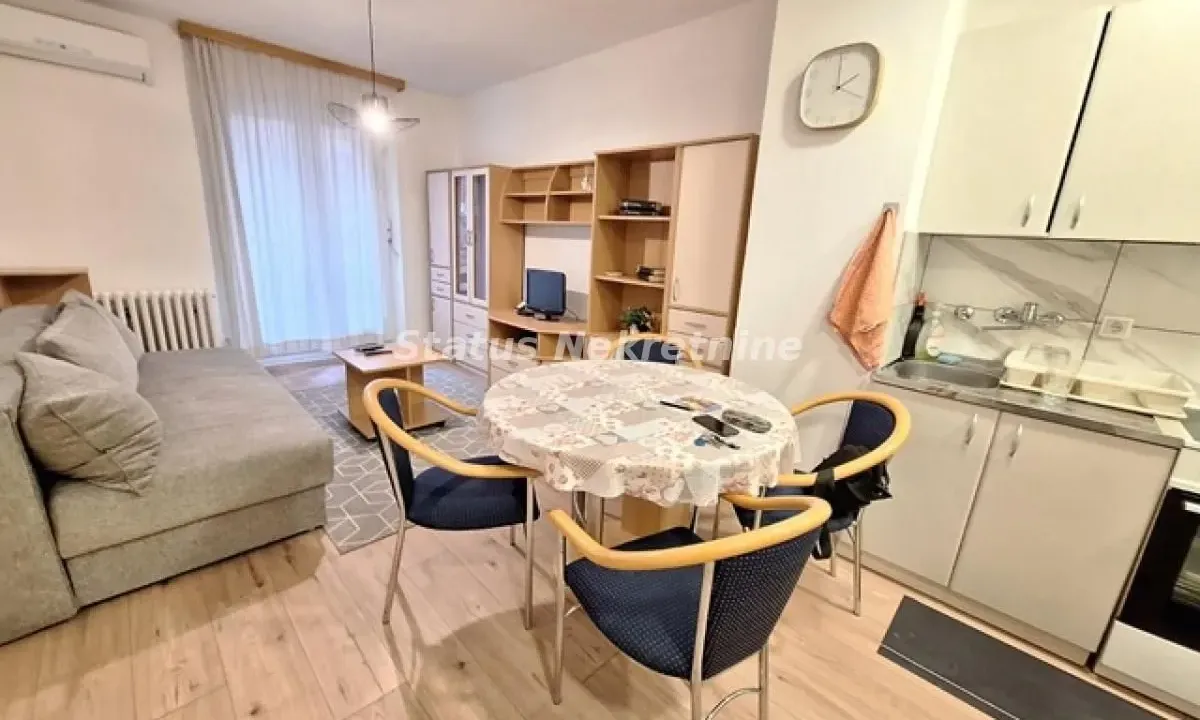 Izdavanje, dvosoban stan, 45m², Novo naselje, Novi Sad