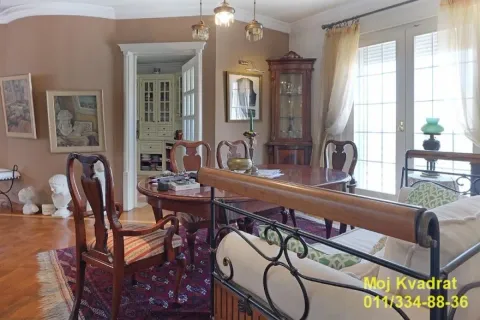 Prodaja, četvorosoban stan, 176m², Cvetni Trg, Vračar Sve Podlokacije - image 7
