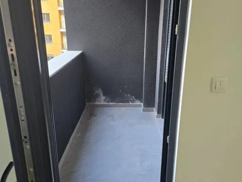 Prodaja, jednosoban stan, 43m², Stari Aerodrom, Podgorica - image 4