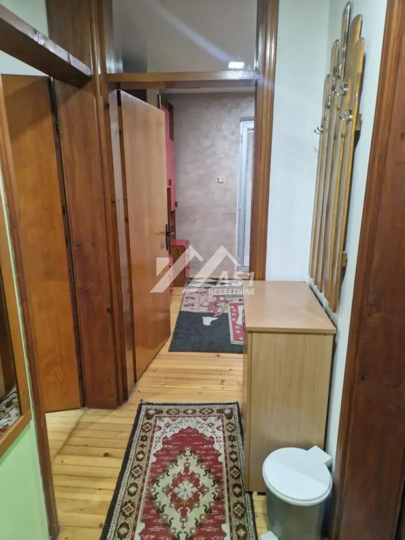 Izdavanje, dvosoban stan, 55m², Petrovaradin, Novi Sad