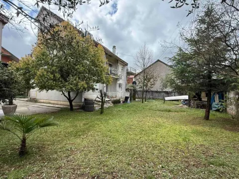 Prodaja, kuća, 370m², Zagorič, Podgorica - image 5