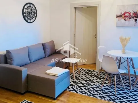 Stan in Botanička Bašta