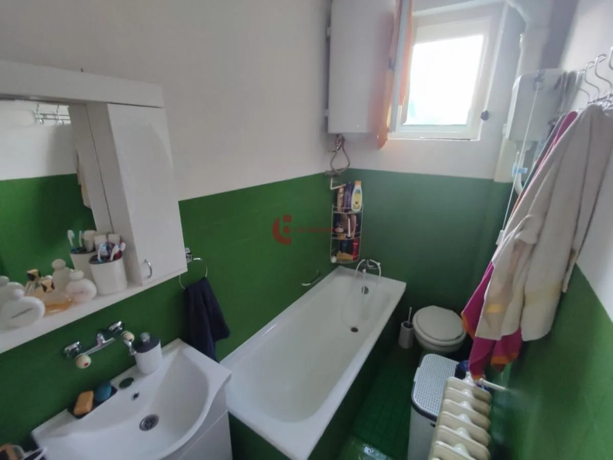Prodaja, kuća, 250m², Novo Selo, Subotica