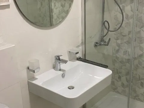 Izdavanje, jednosoban stan, 40m², Central Point, Podgorica - image 6