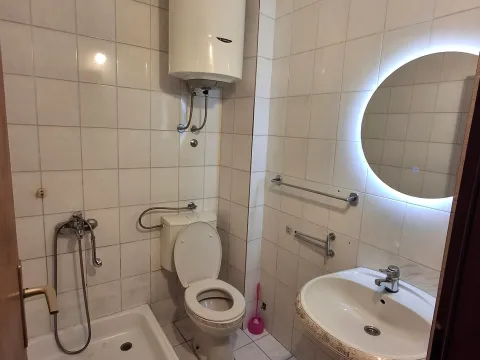 Stan-na-dan, garsonjera, 25m², Podkošljun, Budva - image 5