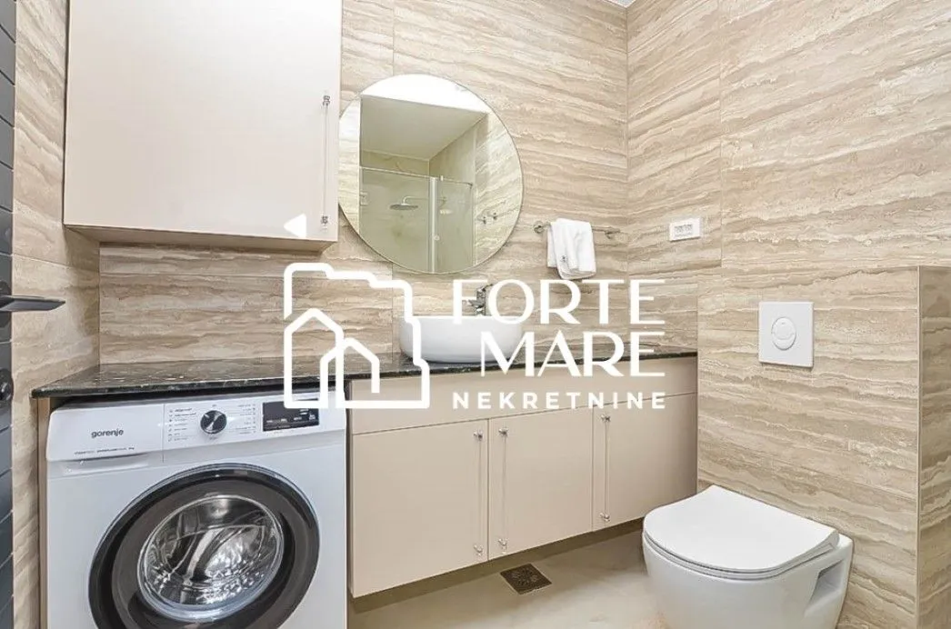 Prodaja, dvosoban stan, 57m², Njivice, Herceg Novi