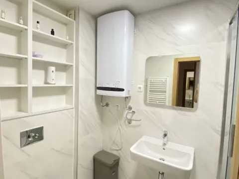 Rent, one bedroom apartment, 45m², New City, Podgorica - image 7