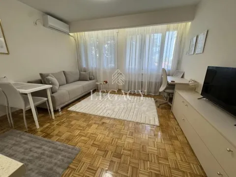 Izdavanje, stan, 26m², Voždovac Sve Podlokacije, Beograd - image 16