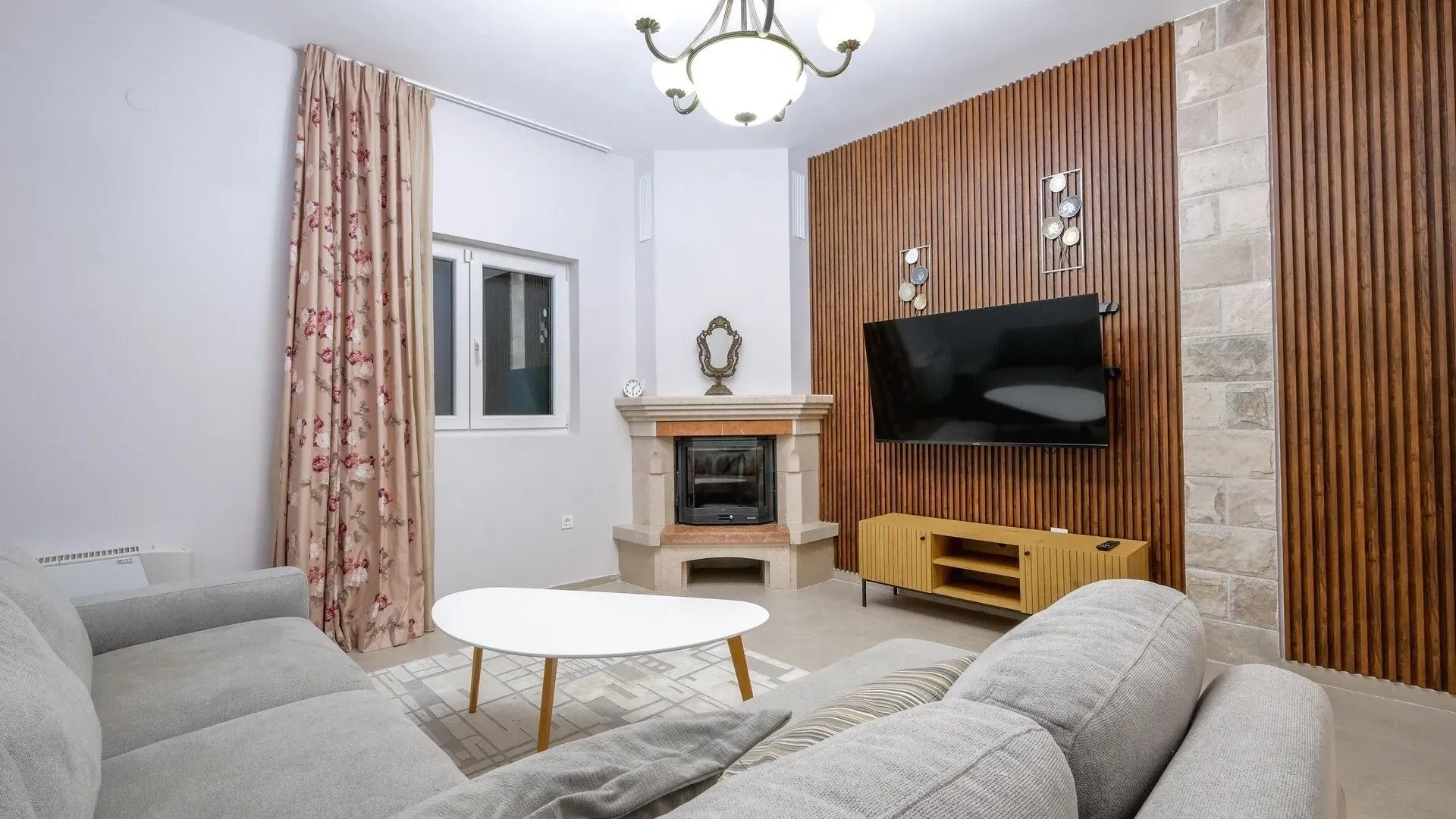 Prodaja, kuća, 198m², Dumidran, Tivat