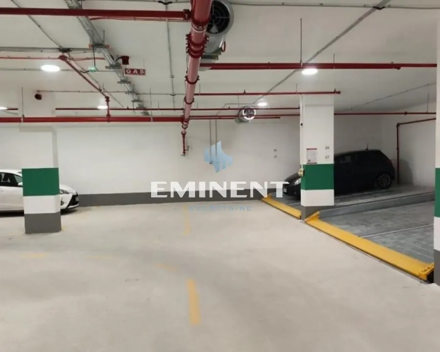 Izdavanje, dvosoban stan, 41m², Zemun Gornji Grad, Zemun Sve Podlokacije