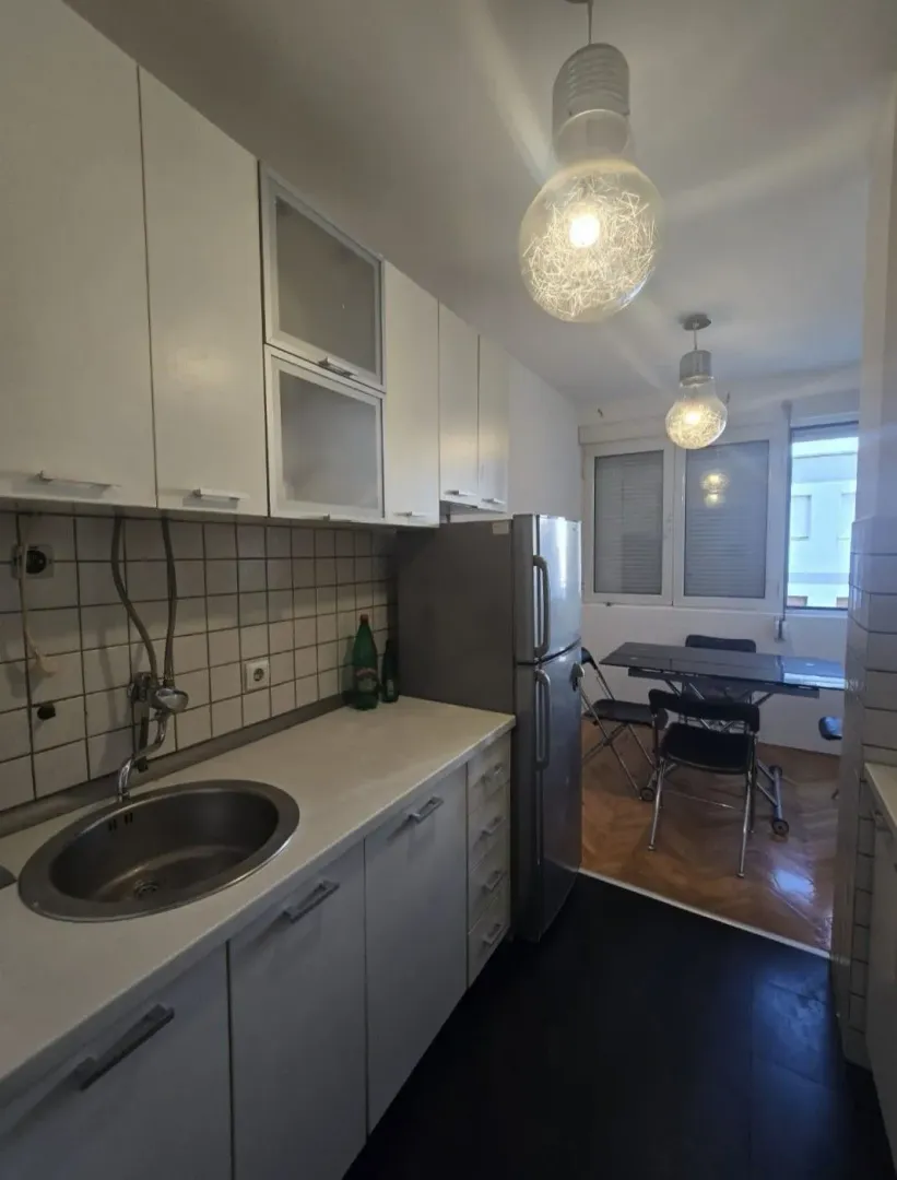 Prodaja, jednosoban stan, 44m², Centar, Podgorica