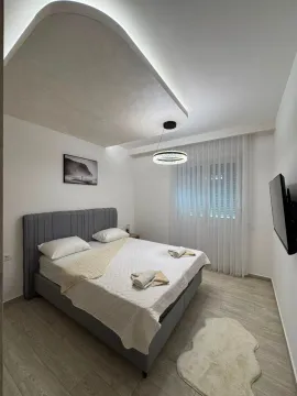 Sale, two bedroom apartment, 74m², Bečići, Budva - image 12