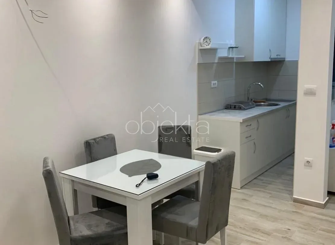 Izdavanje, stan, 40m², Tivat, Crna Gora