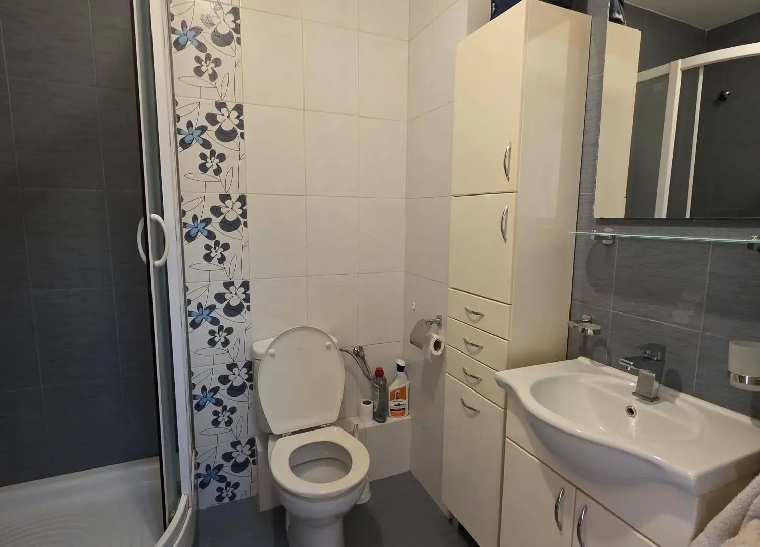 Rent, one bedroom apartment, 44m², Stari Aerodrom, Podgorica
