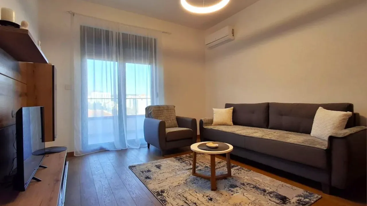 Rent, apartment, 56m², Stara Varoš, Podgorica