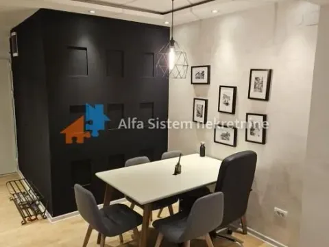 Izdavanje, trosoban stan, 70m², Stari Grad, Beograd - image 6
