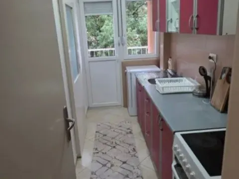 Izdavanje, jednosoban stan, 41m², Centar, Tivat - image 5