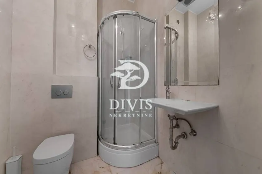 Sale, three bedroom apartment, 143m², Vukov Spomenik, Zvezdara Sve Podlokacije