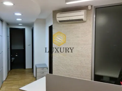 Rent, office space, 80m², City Kvart, Podgorica - image 4