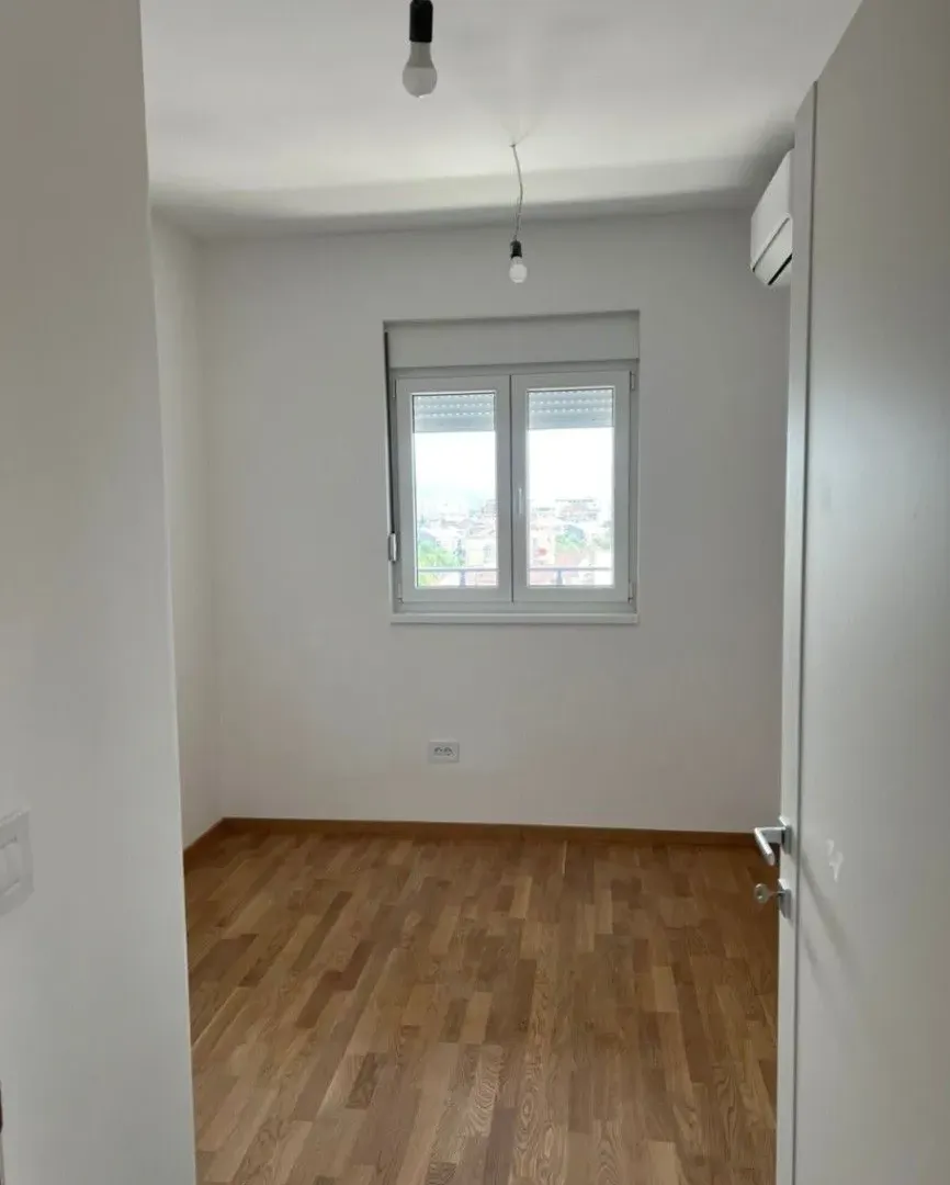Prodaja, trosoban stan, 106m², Stari Aerodrom, Podgorica