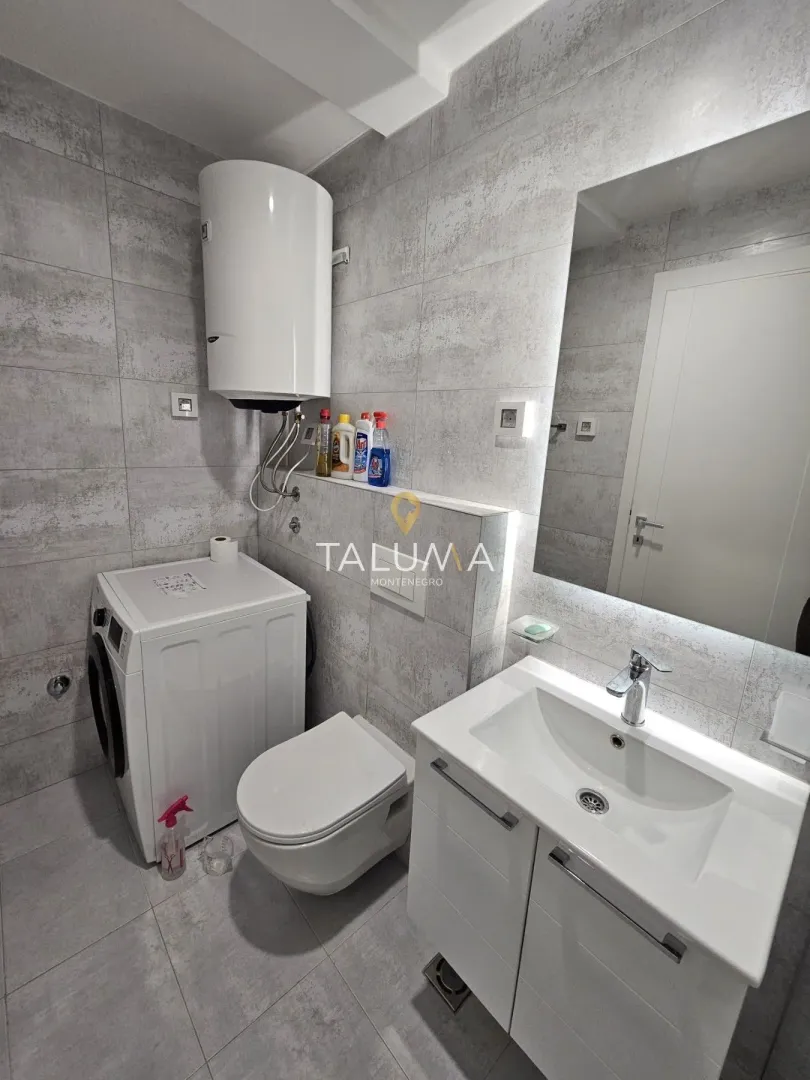 Rent, two bedroom apartment, 65m², Stari Aerodrom, Podgorica