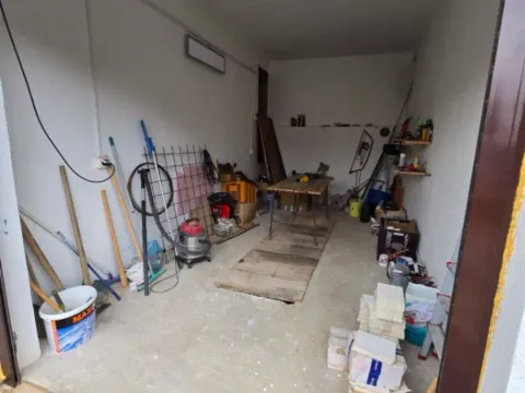 Prodaja, kuća, 295m², Lebane, Srbija - image 8