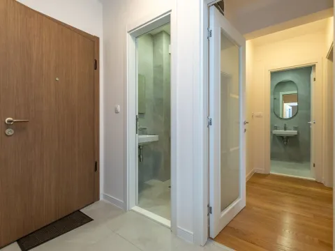 Rent, two bedroom apartment, 72m², Central Point, Podgorica - image 2