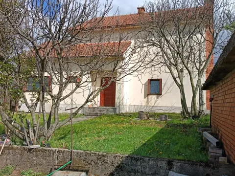 Sale, house, 300m², Sremčica, Beograd - image 2