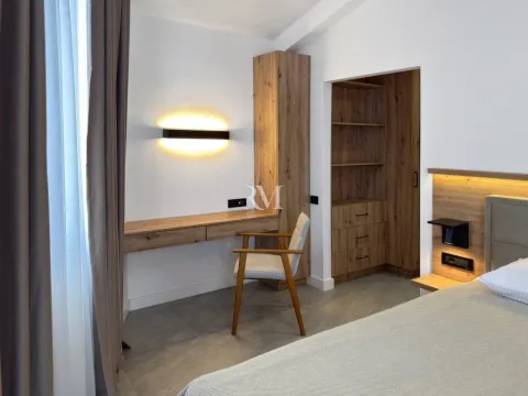 Sale, two bedroom apartment, 185m², Mažina, Tivat - image 5