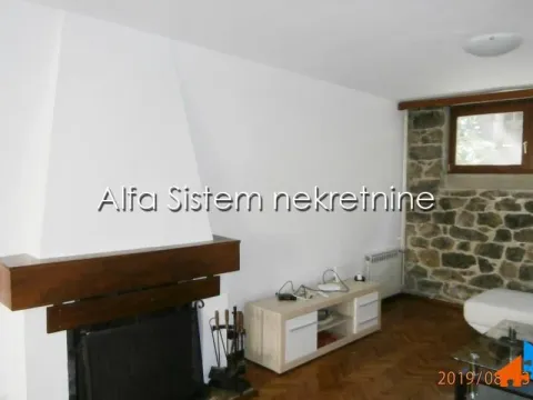 Izdavanje, četvorosoban stan, 120m², Savski Venac, Beograd - image 3