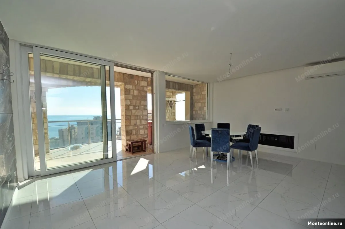 Sale, two bedroom apartment, 131m², Bečići, Budva