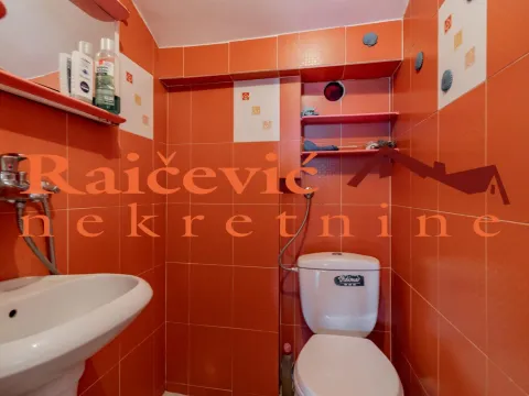 Prodaja, kuća, 250m², Brace Jerković, Voždovac Sve Podlokacije - image 17