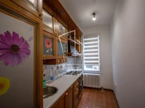 Prodaja, četvorosoban stan, 133m², Slavija, Vračar Sve Podlokacije - image 18