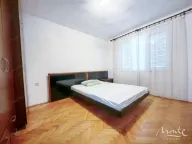 Prodaja, kuća, 180m², Tološi, Podgorica - image 12