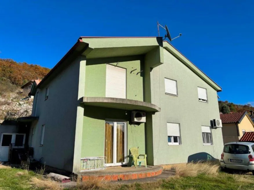 Sale, house, 160m², Rogami, Podgorica