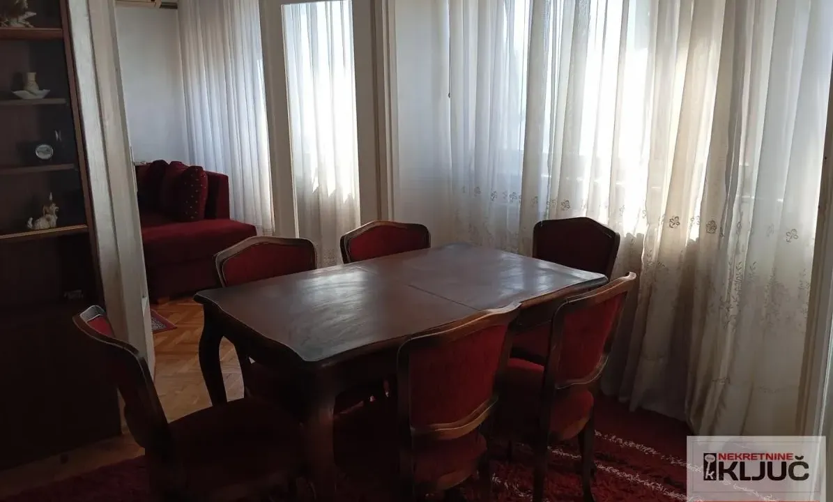 Sale, two bedroom apartment, 70m², Bulevar Oslobodjenja, Novi Sad Sve Podlokacije