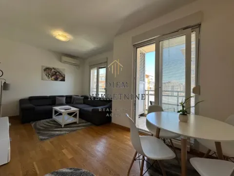 Rent, one bedroom apartment, 48m², City Kvart, Podgorica - image 1