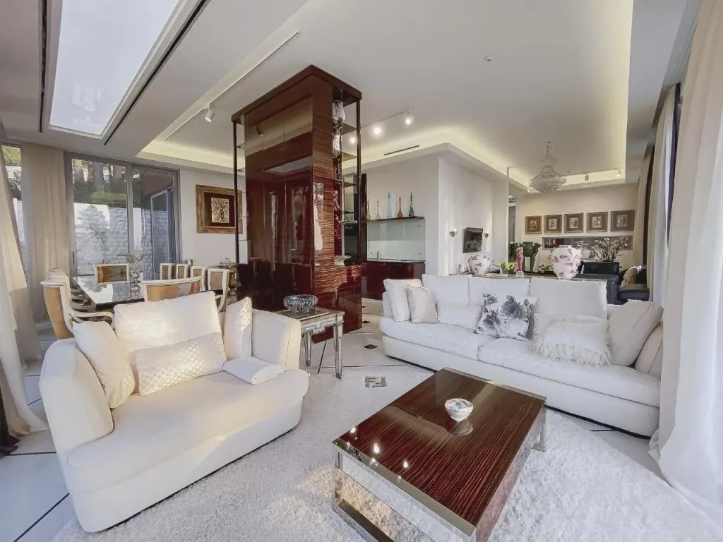 Sale, house, 559m², Sveti Stefan, Budva