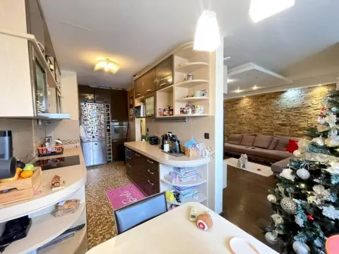 Sale, two bedroom apartment, 68m², Julino Brdo, Beograd - image 4