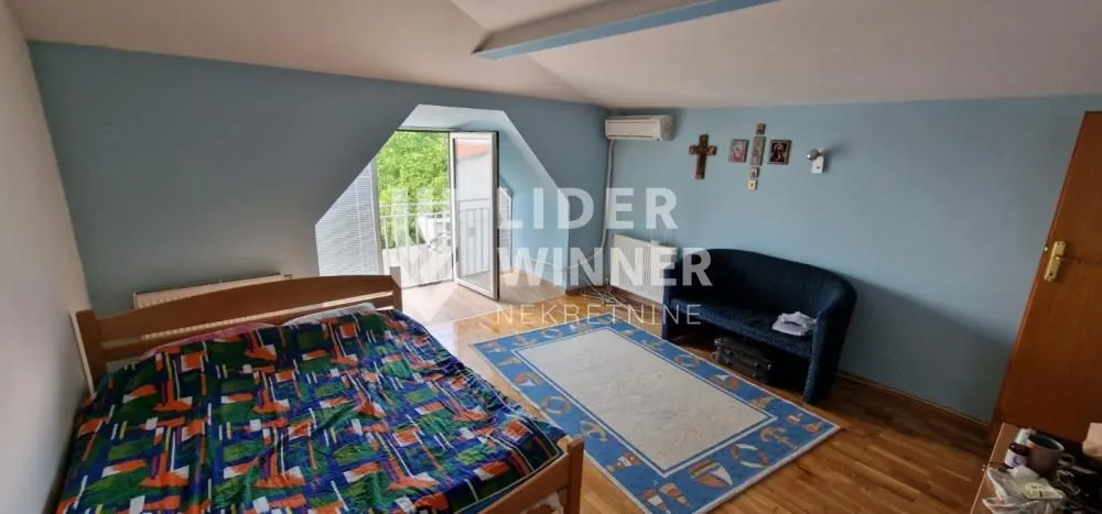 Izdavanje, kuća, 190m², Žarkovo, Beograd