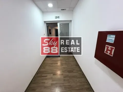 Rent, office space, 330m², Bezanijska Kosa 1, Bežanijska Kosa Sve Podlokacije - image 3