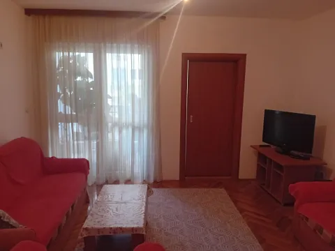 Daily-rent, one bedroom apartment, 30m², Centar, Bar - image 6