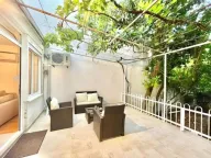 Izdavanje, garsonjera, 35m², Budva, Crna Gora - image 2