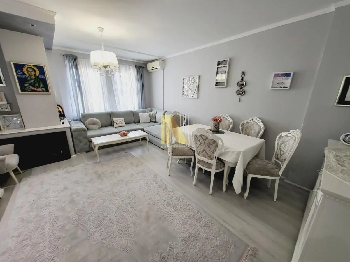 Prodaja, trosoban stan, 70m², Socijalno, Novi Sad Sve Podlokacije