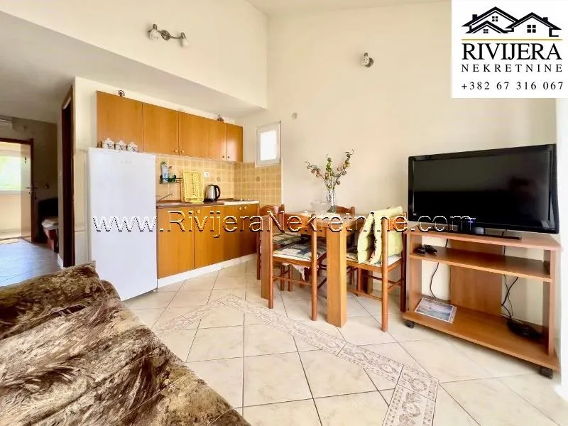 Sale, house, 370m², Đuraševići, Tivat