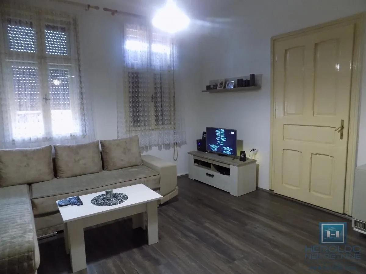 Prodaja, kuća, 217m², Paraćin, Srbija