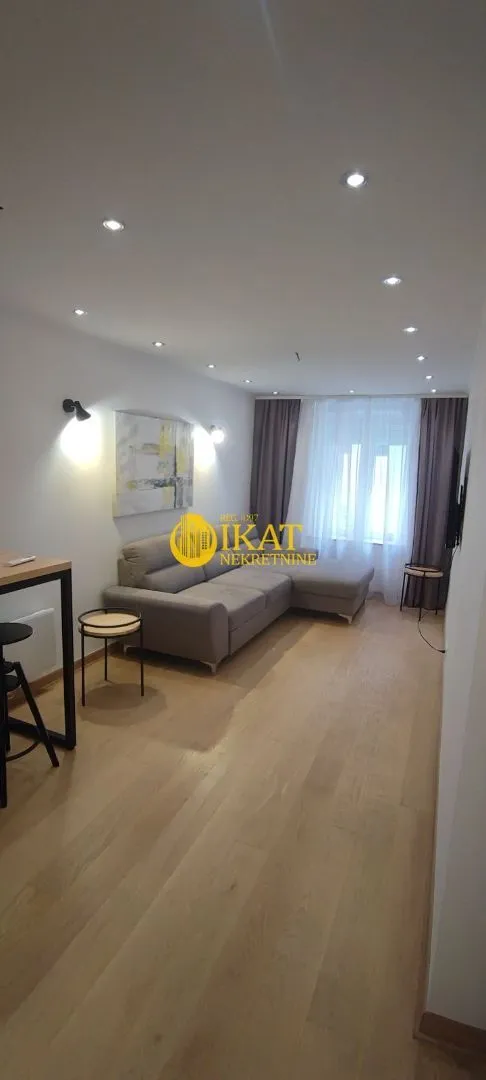 Prodaja, dvosoban stan, 44m², Stari Grad, Beograd