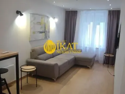 Sale, two bedroom apartment, 44m², Stari Grad, Beograd